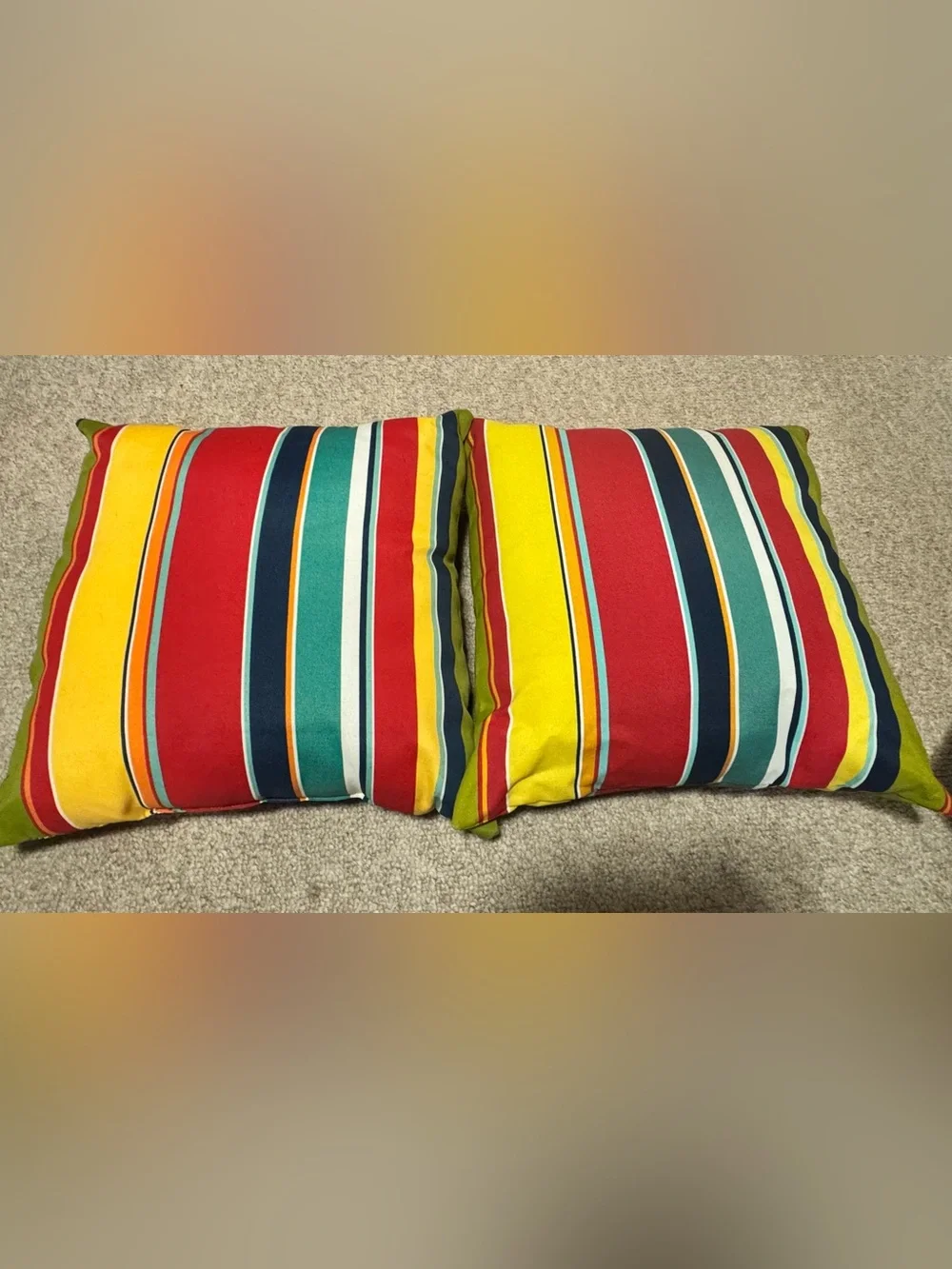 N/A pillows 18x18